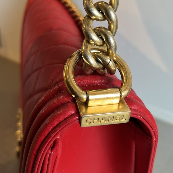 Chanel Boy Red Medium Quilted Leather Flap Bag - Picture 7 of 15